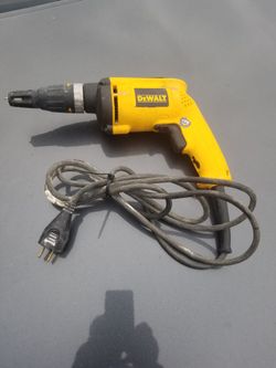DeWalt Drywall Screw Gun