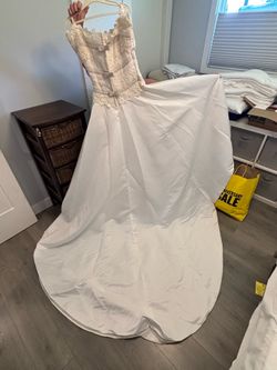 Alfred Angelo wedding gown Never Wirn