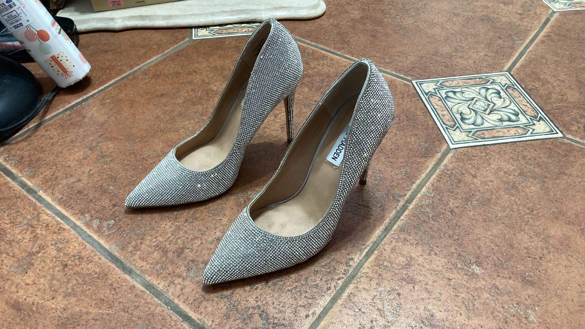 Steve Madden Size 7 Shimmering Dress Heels