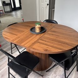 Oval Dining table 