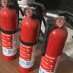 3 NEW FIRST ALERT FIRE EXTINGUISHERS