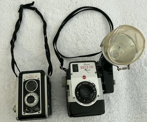 Antique Cameras, Brownie Bullseye Kodak and Duaflex III