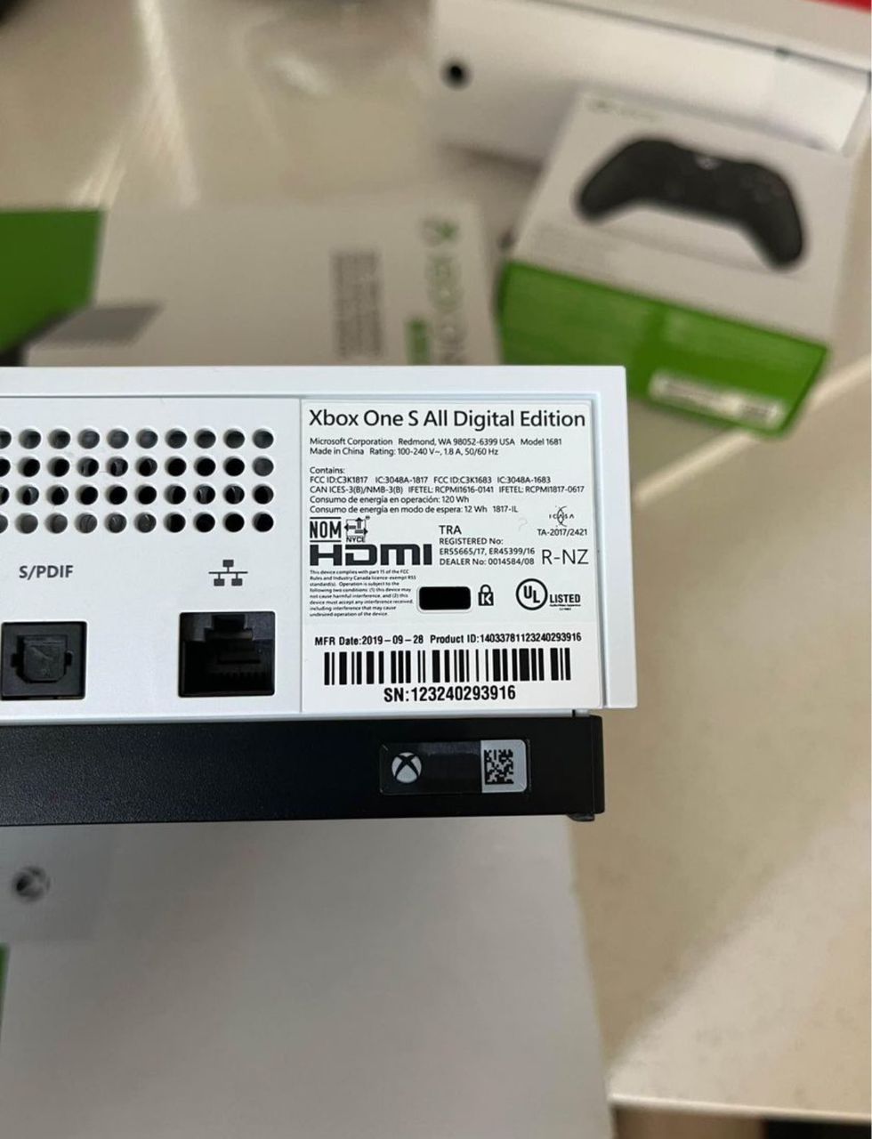 XBOX ONE S