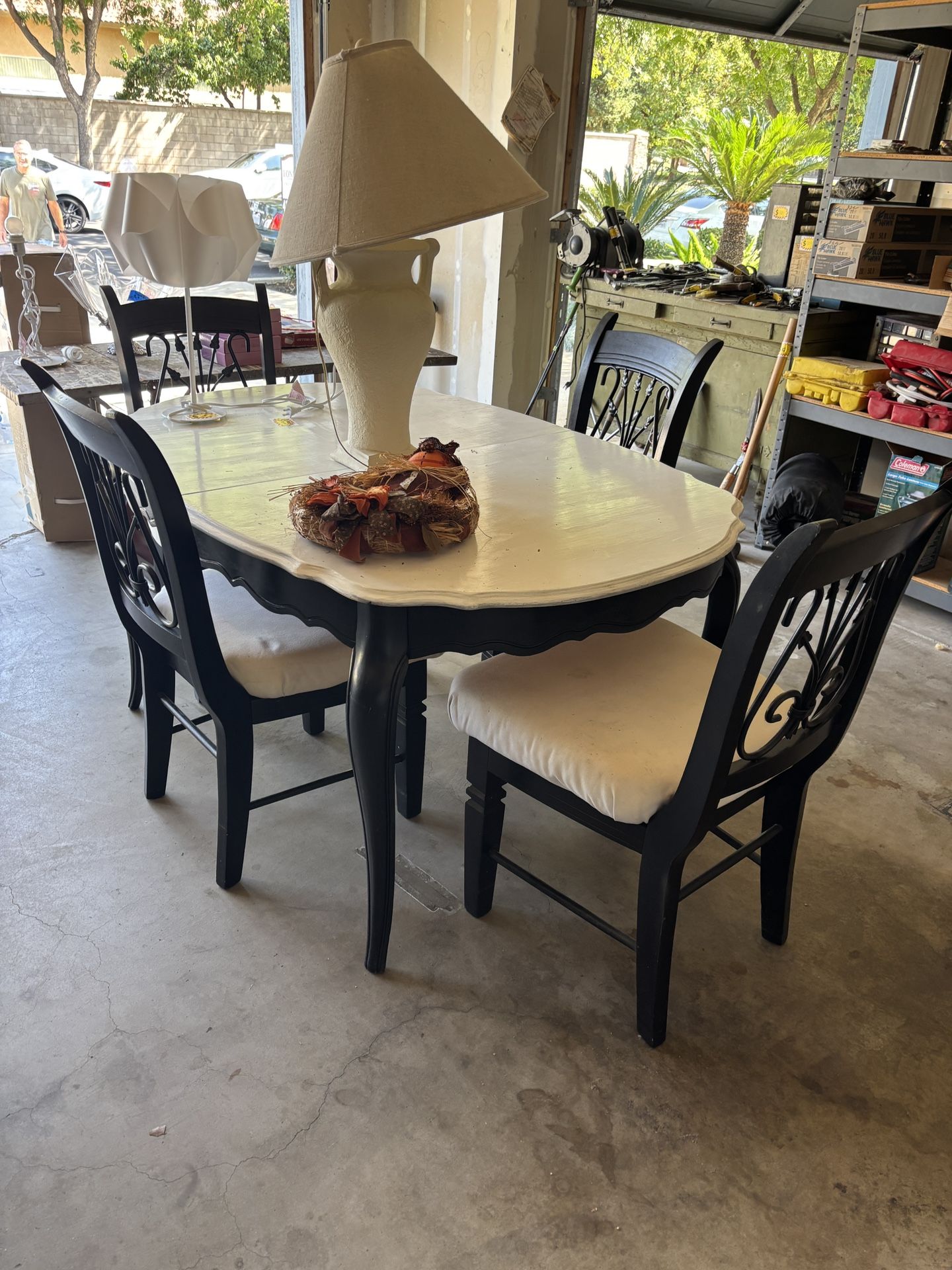 Dinning Table