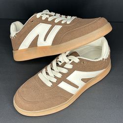 New Lucky Step Brown Suede Sneakers Gum Sole Size 8W– Never Worn
