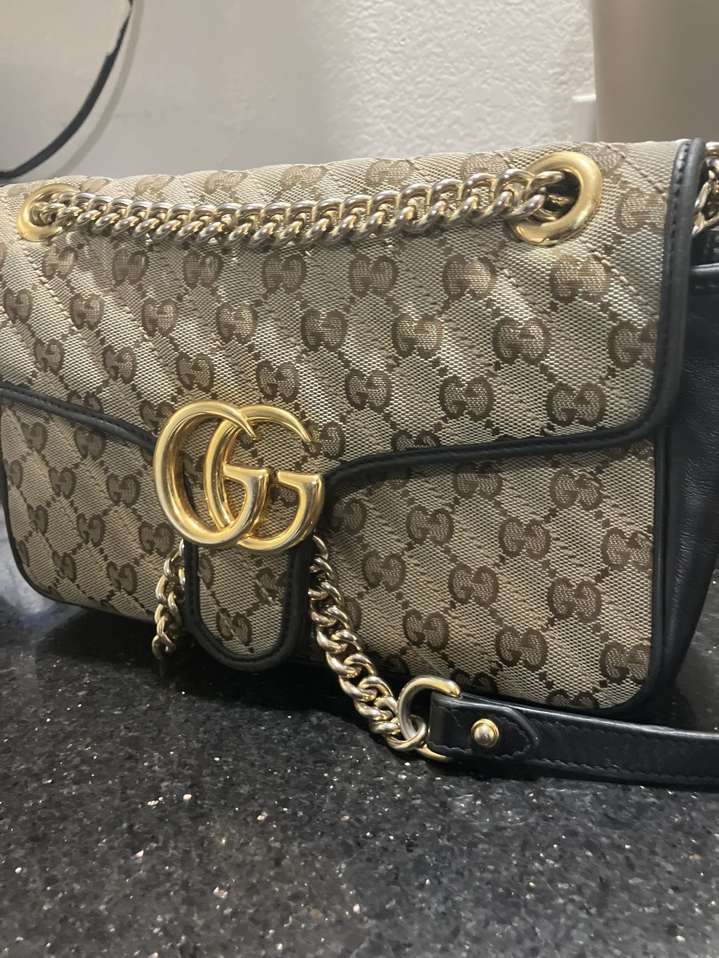👜LEATHER GUCCI HANDBAG