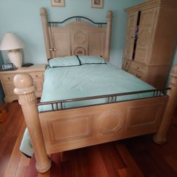 Queen Bedroom Set (Solid wood)  $500 OBO