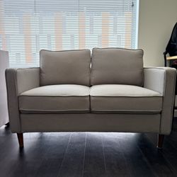 52.40'' Loveseat/Sofa