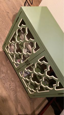 Green cabinet