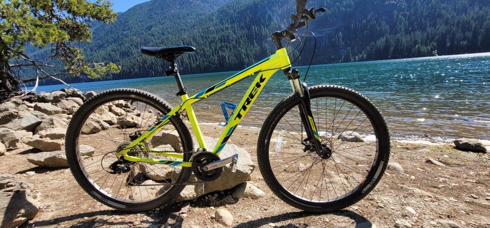 Medium And Large Size TREK