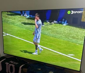 Samsung 43-inch Smart TV