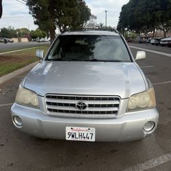 Toyota Hightlander 2002 $3500