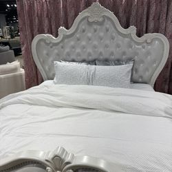 Queen Cal King Bedroom Set 