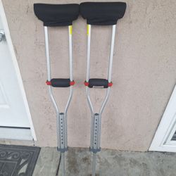 Crutches 