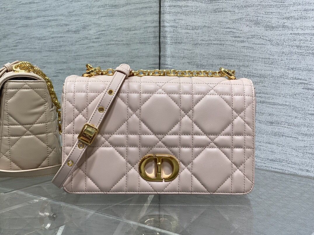 Pink chain shoulder bag