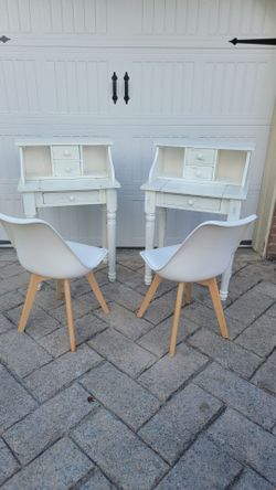 Set of 2 kids desks