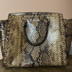 Micheal Kors Handbag
