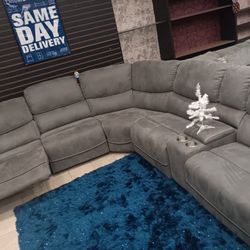*Holiday Sale Event!!!*---Bold Alejandra Gray Fabric Reclining Sectional Sofa---Delivery And Financing Available🫡