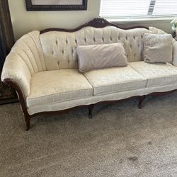 Vintage Couch’s 