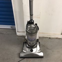 Power Pit shark vacuum very strong