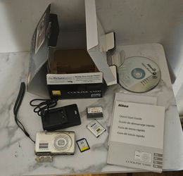 Nikon Coolpix S3100 bundle. Working great.