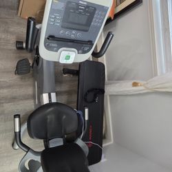 Precor Recumbent Bike