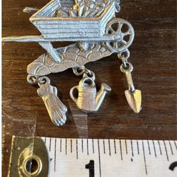 Linsey Claire Designs Pin
