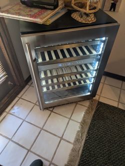 Silhouette Professional Wine Cooler — Working — $350