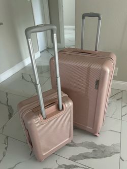 American Tourister 2-Piece Luggage