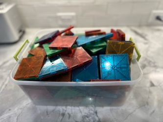 Genuine Magna-Tiles Magnetic Building Tiles – Large Lot (Approx. 70–100 Pieces)