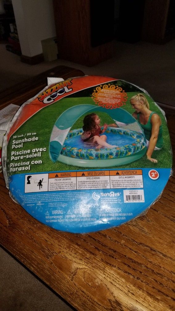 NEW AQUA LEISURE TOT SUNSHADE POOL WITH CANOPY AND CARRY BAG. PICK UP MIDDLEBORO ONLY FINAL SALE