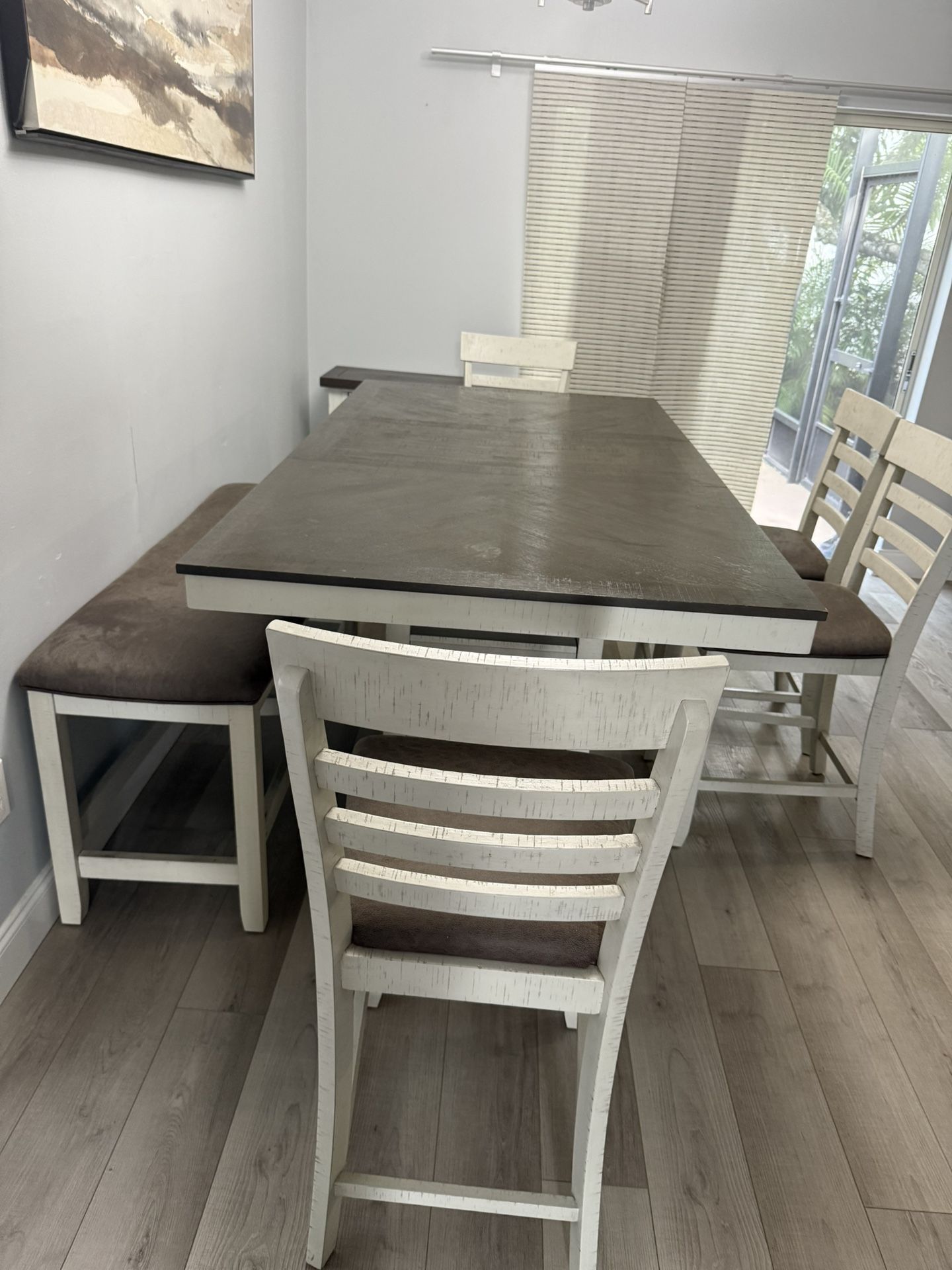 Dining Room Table 