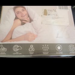 Still sealed ..DWR Lightweight Feathers Down Comforter California King, All Season Goose Down Duvet