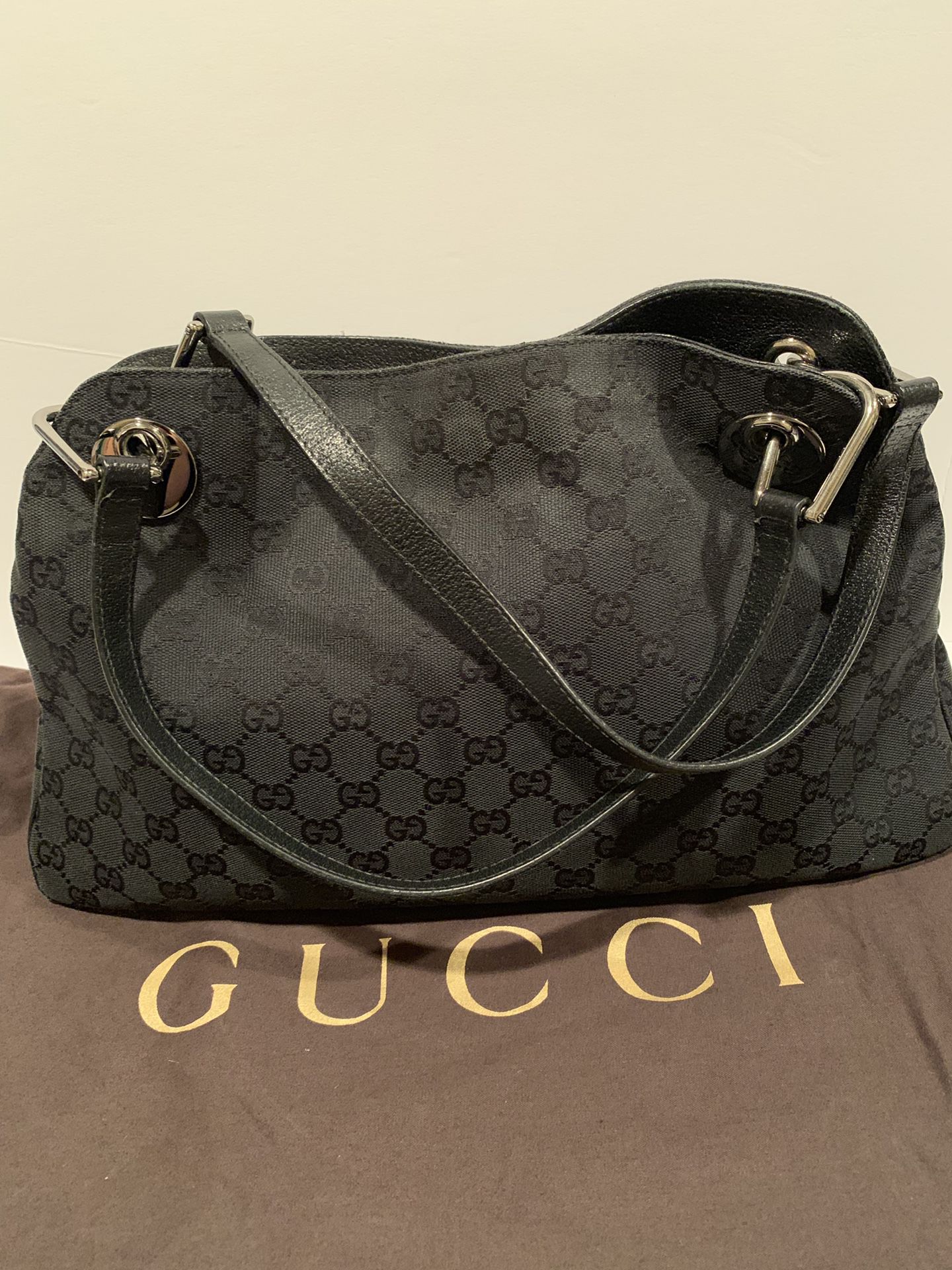 💯auth Gucci GG canvas large Black Shoulder bag