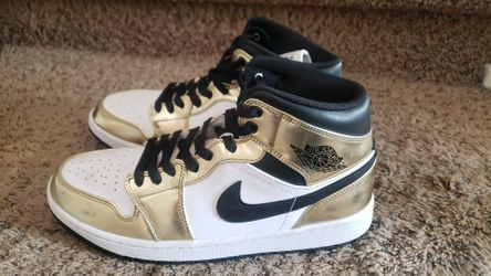 Jordan 1 mid SE 'Metallic Gold'