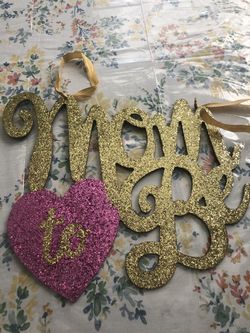 Mom to Be Sign