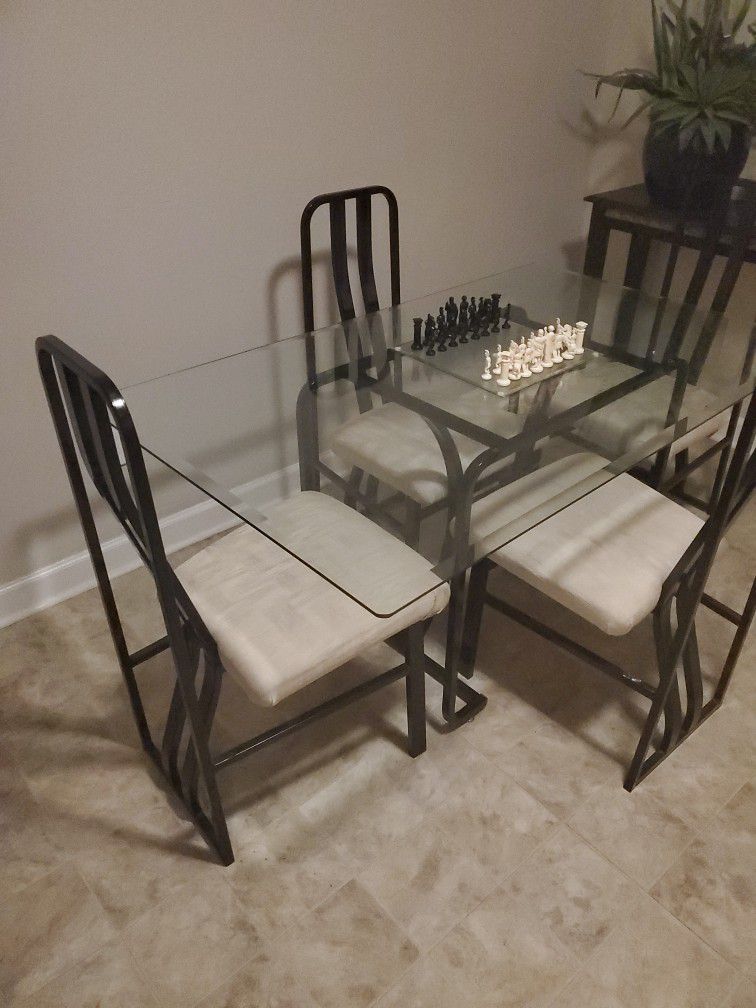 Nice Sturdy Glass Table And Chairs