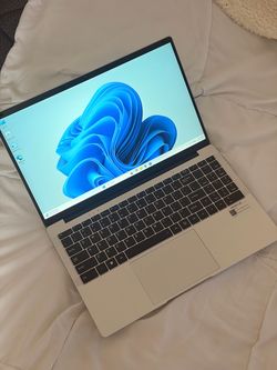 Laptop 15.6 Inch 8GB RAM 256GB ROM