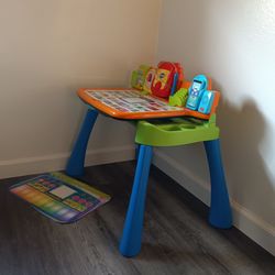 VTech desk toddler toy