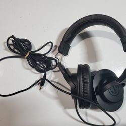 Audio-Technica ATH-M20X Professional Studio Monitor Headphones