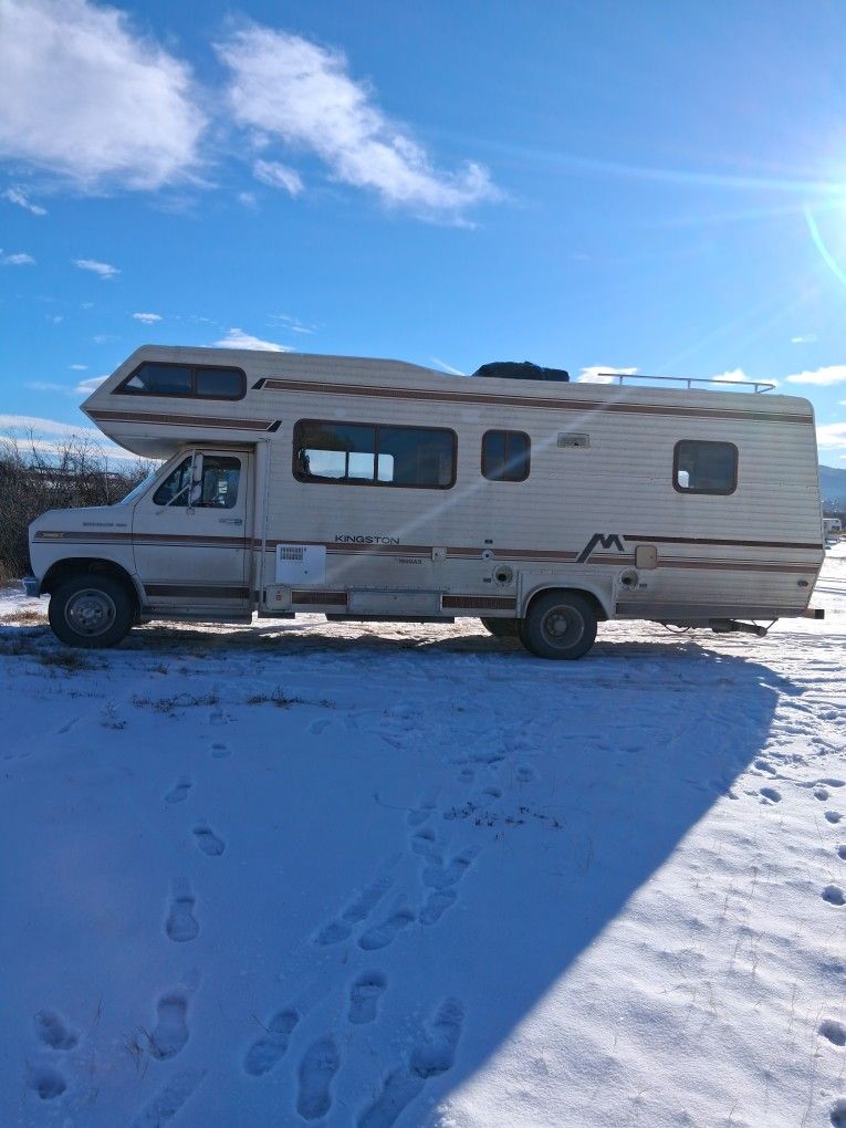 1984 Ford E350 Camper