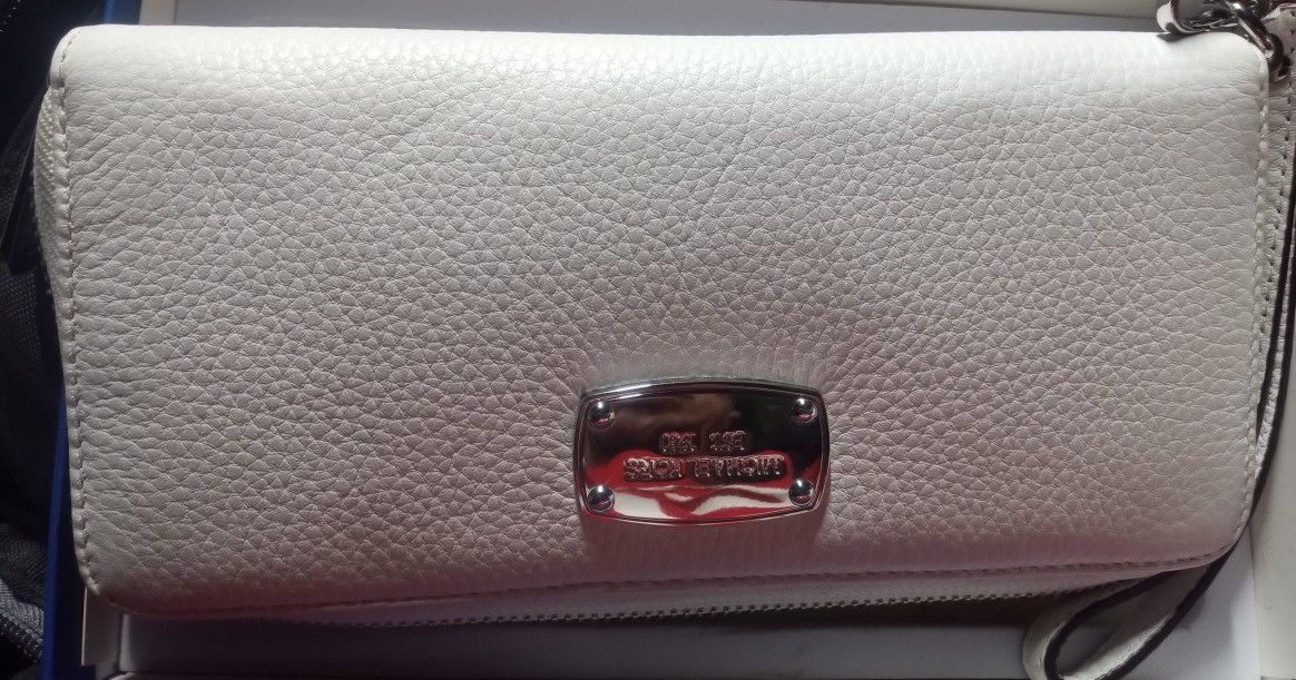 Michael Kors Wristlet Bag New Never Used