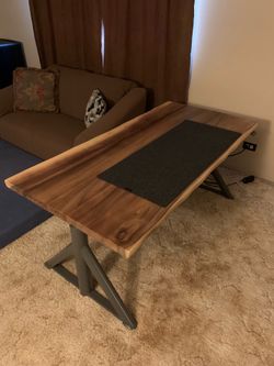 Standing Desk with solid wood for office and/or gaming