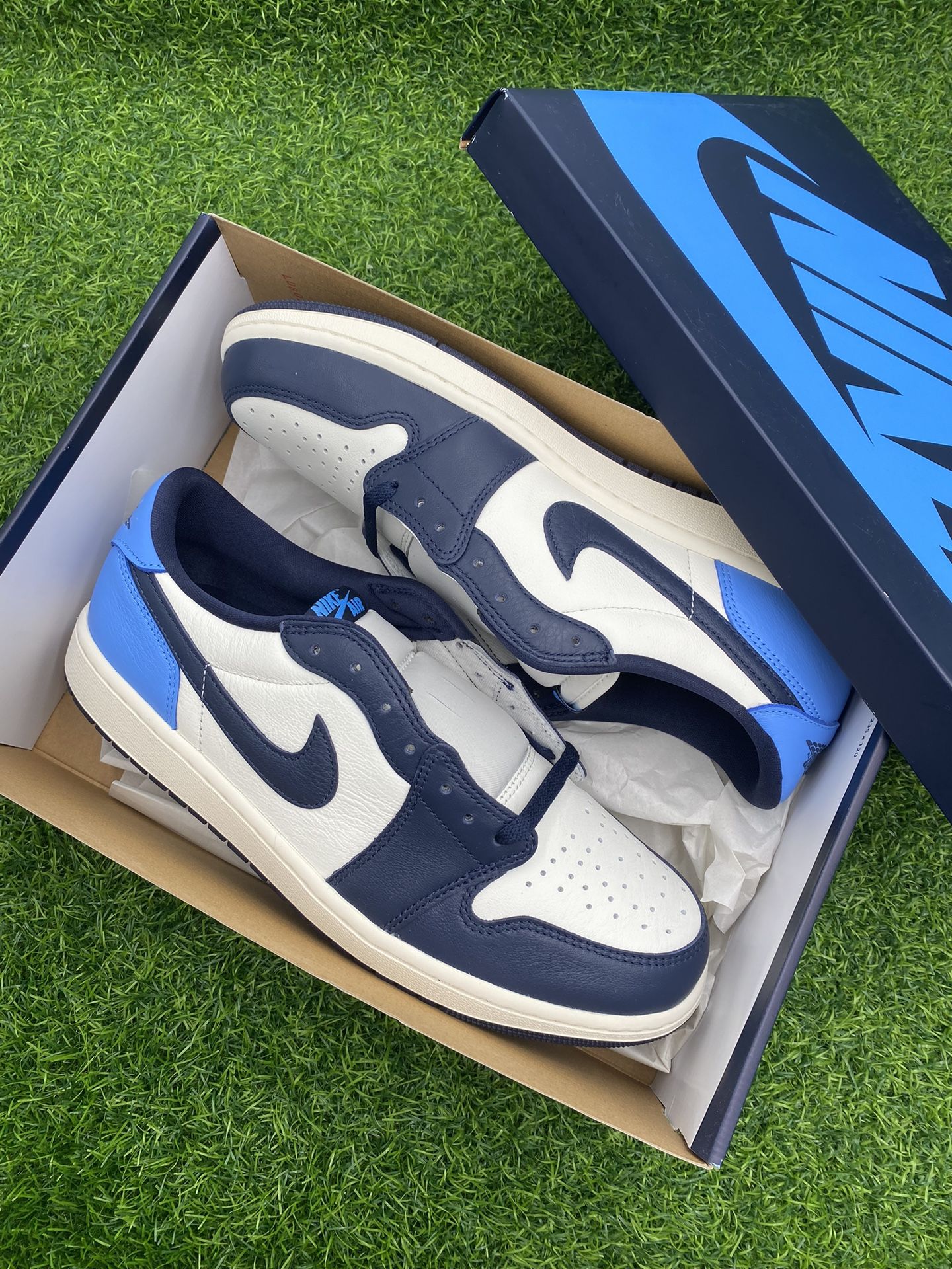 New Jordan 1 Low “Obsidian” Size 12M