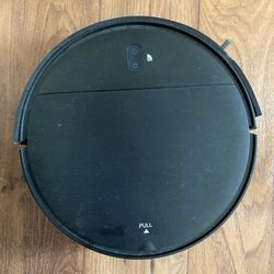 Robot Vacuum Cleaner-good codition!