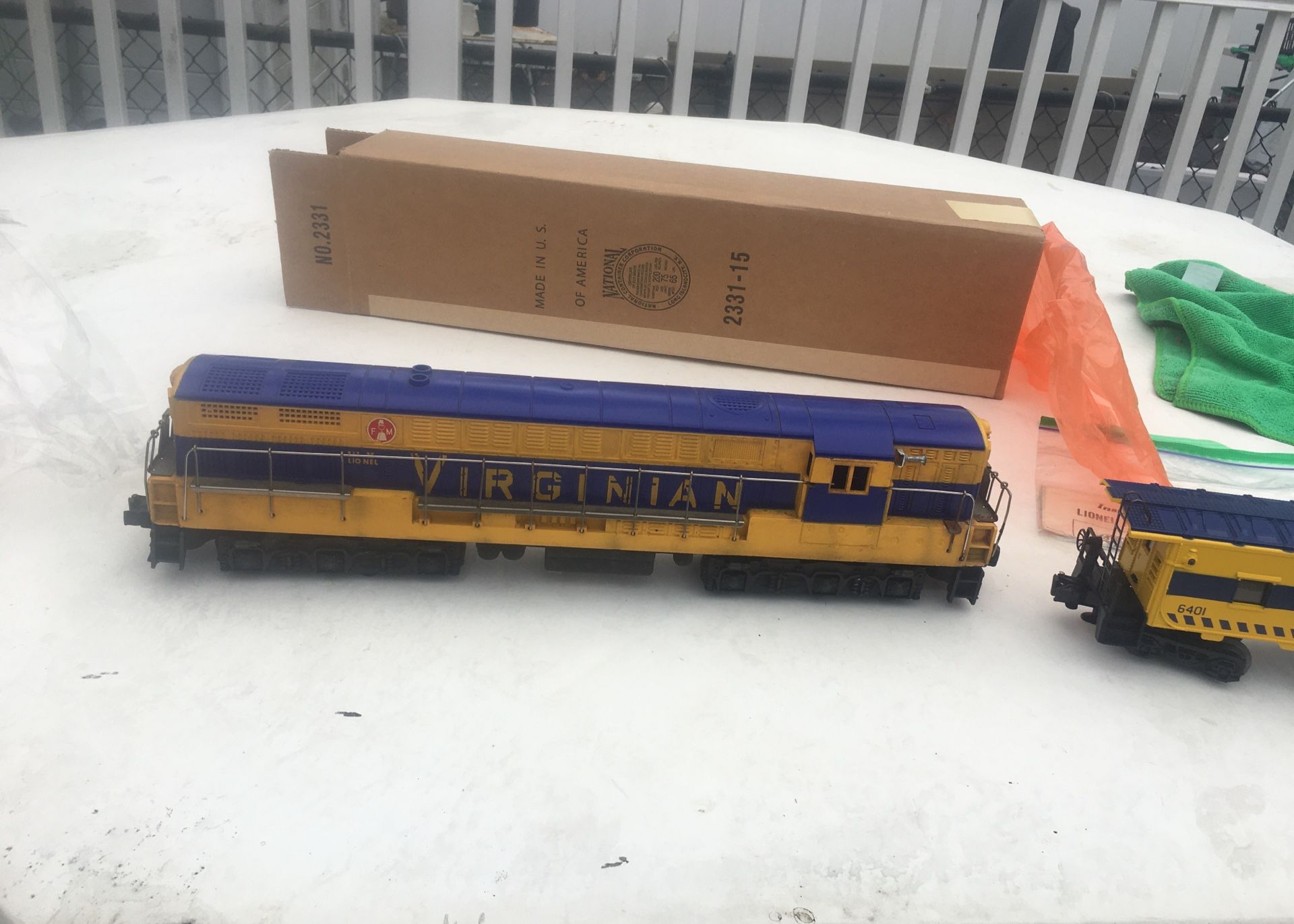 Lionel Virginian 2(contact info removed) And 6401 Caboose 1981