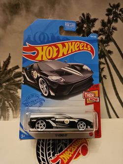 HOT WHEELS
