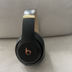 Beats Studio 3 Wireless Headphones Grey/Gold
