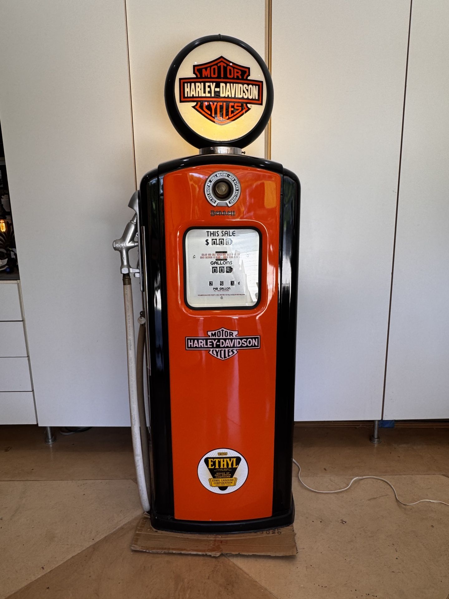 Priced To Sell! Harley Davidson Gas pump restored vintage Bennett 756