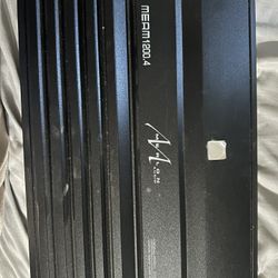 Merlon Audio 1200-watt max power amplifier